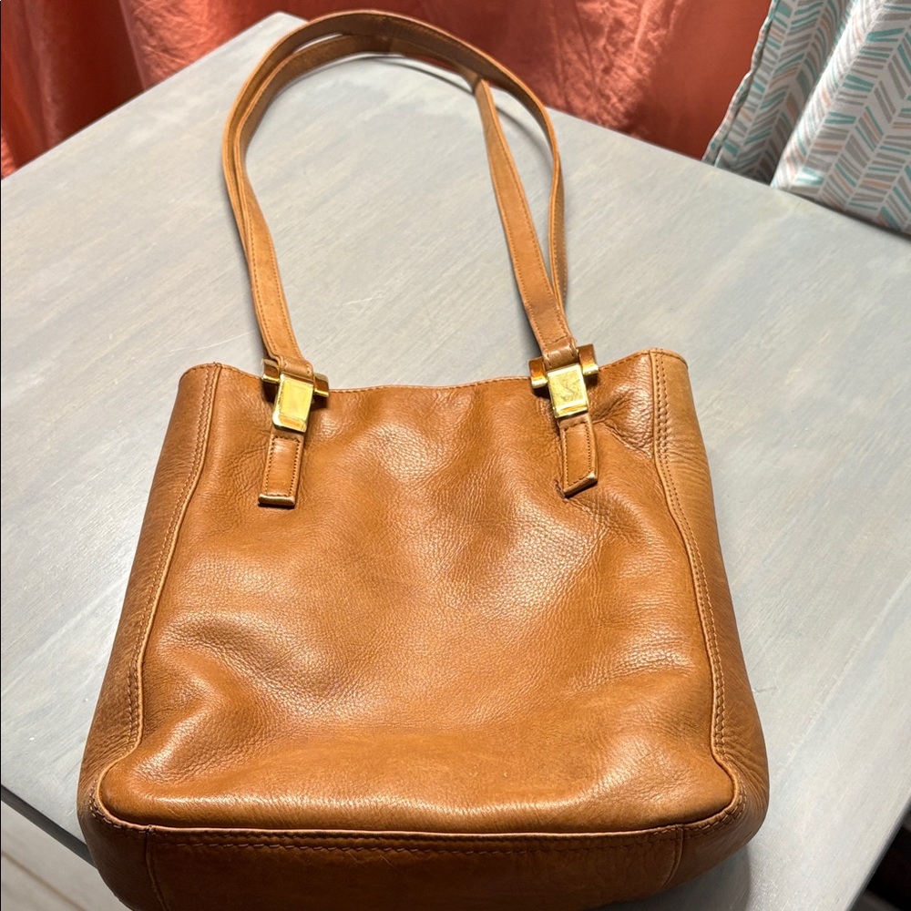 Nino BOSSI Brown Leather Shoulder Bag with Gold Hardware - Picture 2 of 15
